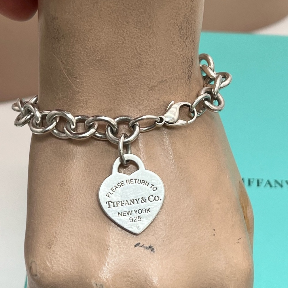 🔴Authentic TIFFANY & CO Silver RTT Blue Enamel Heart Charm Link Bracelet 🔴 - Picture 5 of 14
